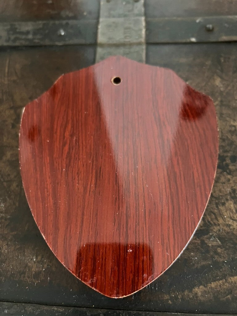Crest Godof Unità 'Special Shield Wood Polished With Metal Varnish H 15
