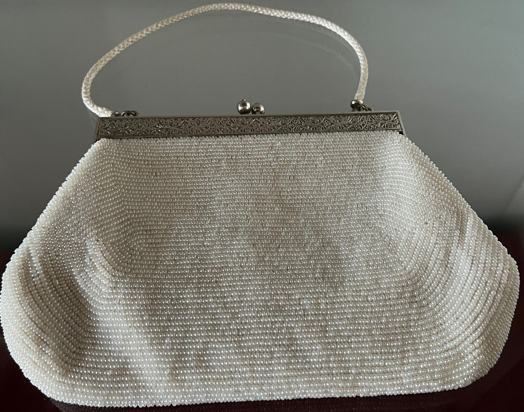 🔴 EAGLE BRAND bag in metal and AUTHENTIC PEARLS, handmade, with an art deco silk interior. 