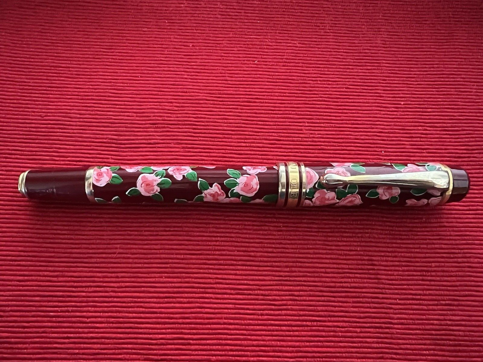 🔴 NAJ OLEARI penna stilografica lacca rossa FIORI rosa scrive vintage 1990