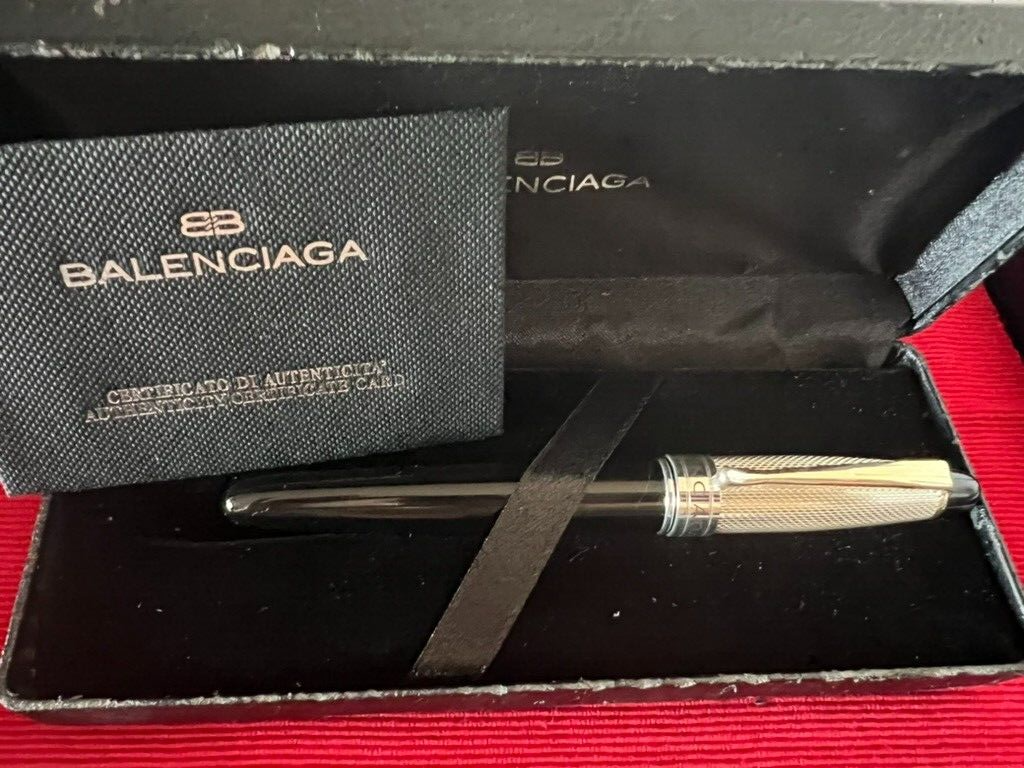 🔴 BALENCIAGA penna stilografica lacca nera a cartuccia Iridium Point garanzia