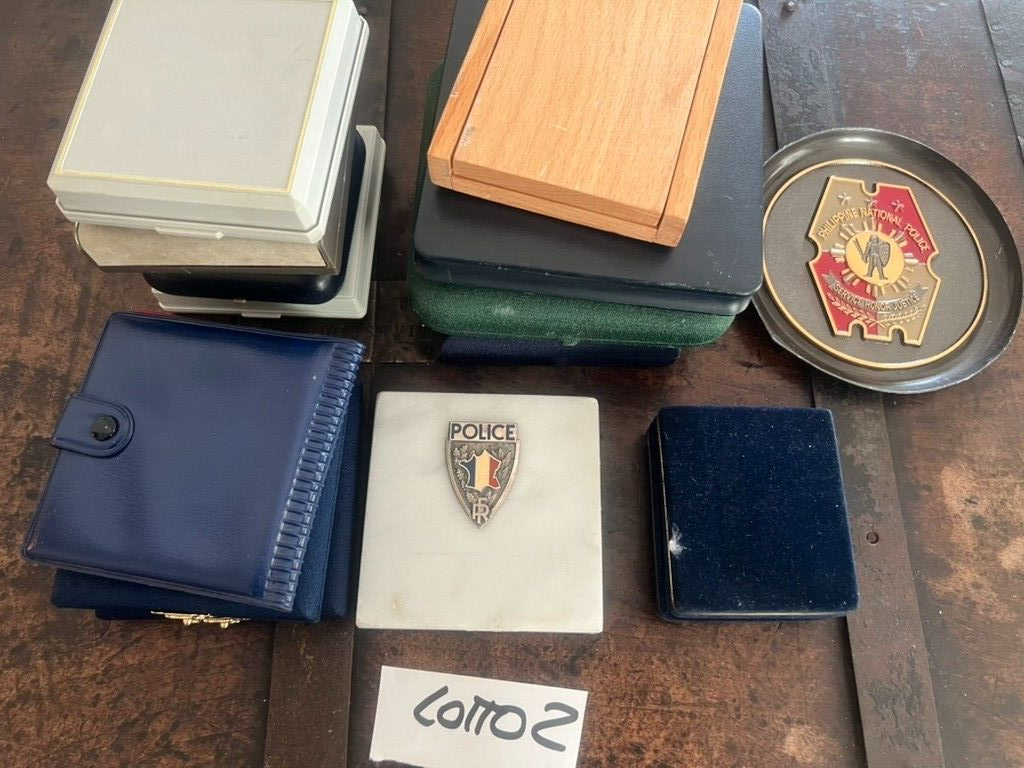 Medals Police International And Cardboard Marble IN Cases Stock 2