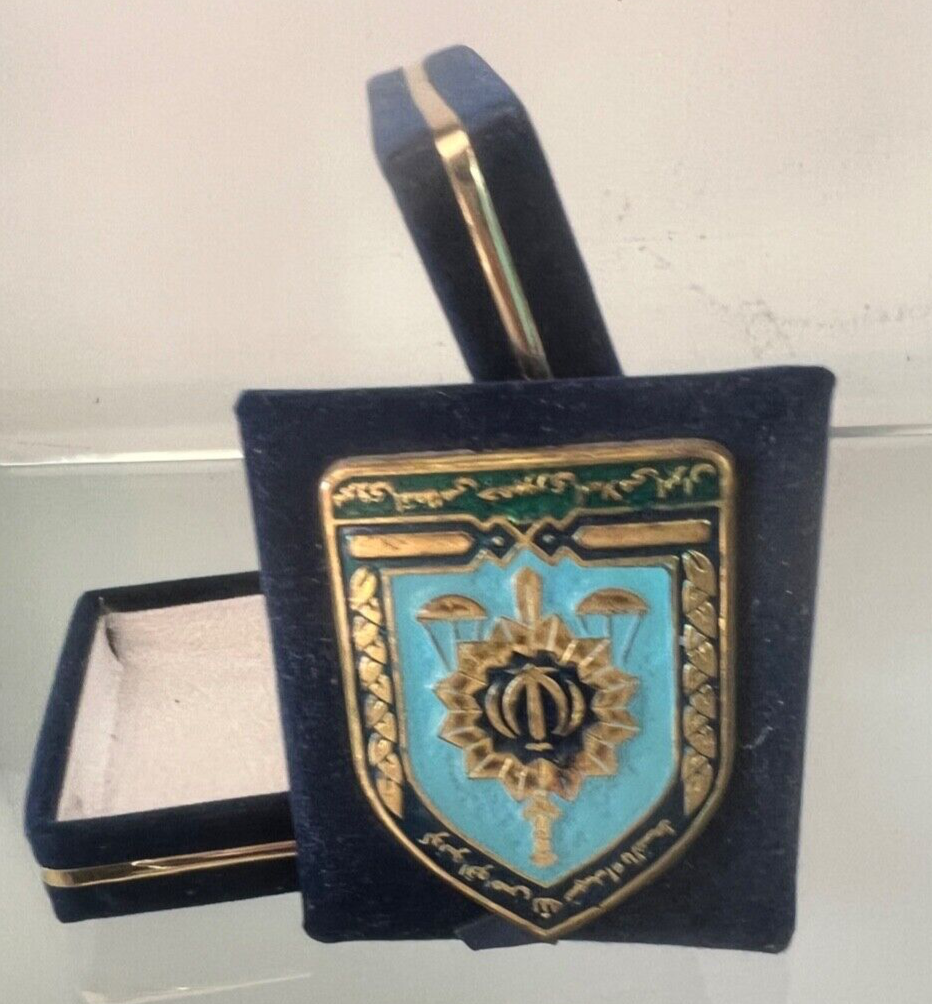 Frog Fasteners Interpol Tehran With Engraved Embossed And Varnish Box Vintage