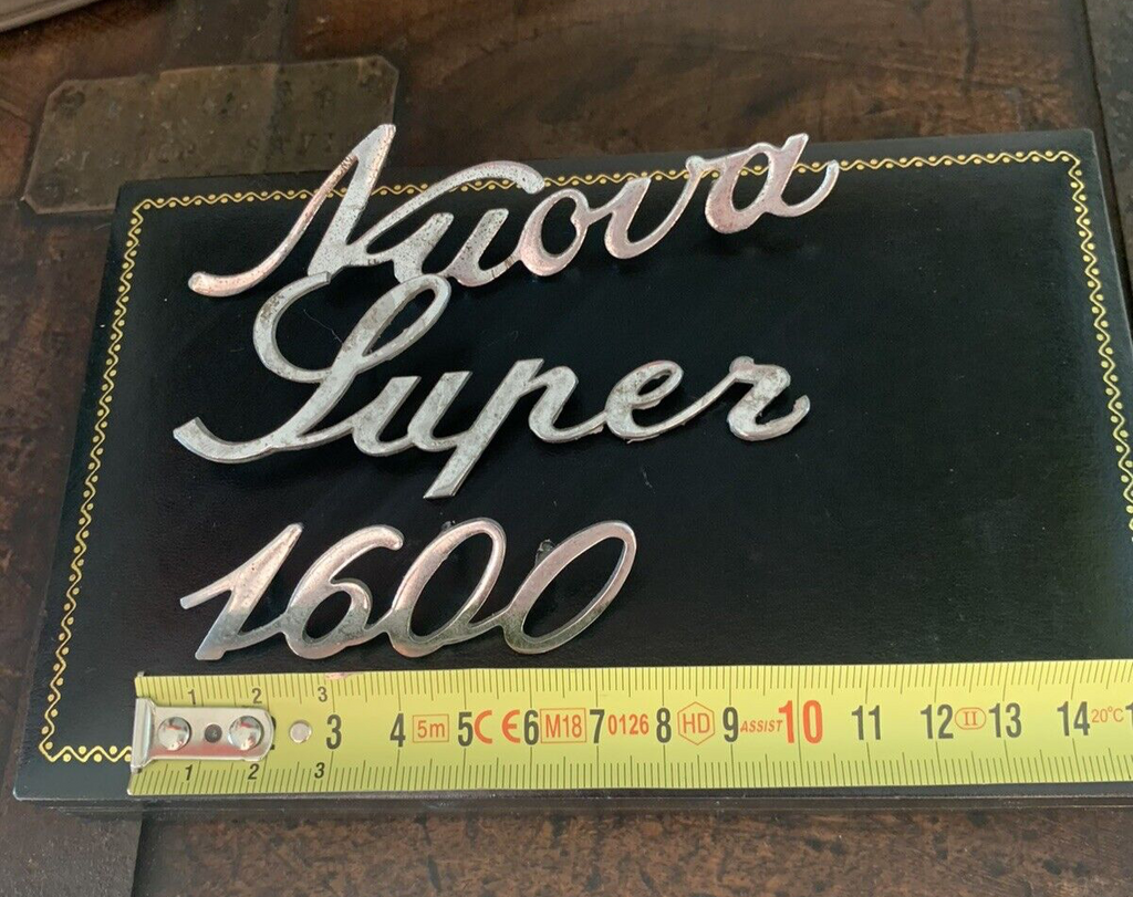 Alfa Romeo Armes Voiture Neuf Super 1600 Emblème Orrnement Plaque Métal 