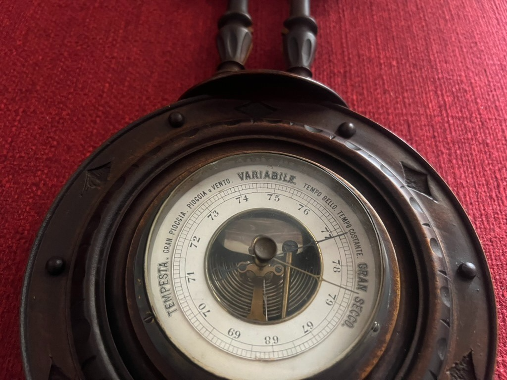 🔴 Barometro meccanico artigianale di legno tornito e inciso a mano h 44 vintage