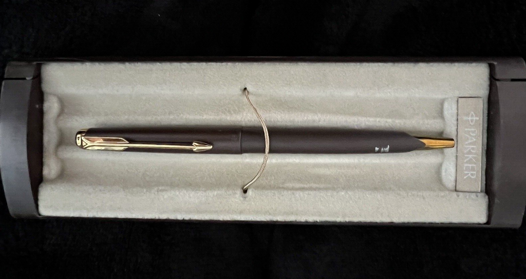 🔴 PARKER penna sfera lacca marrone con profili dorati scrive astuccio vintage