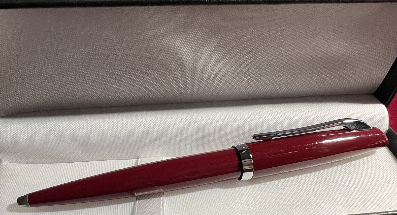 Aurora Stylo-Plume Sphère Bordeaux Style Avec Chrome Écrit Parfaitement 