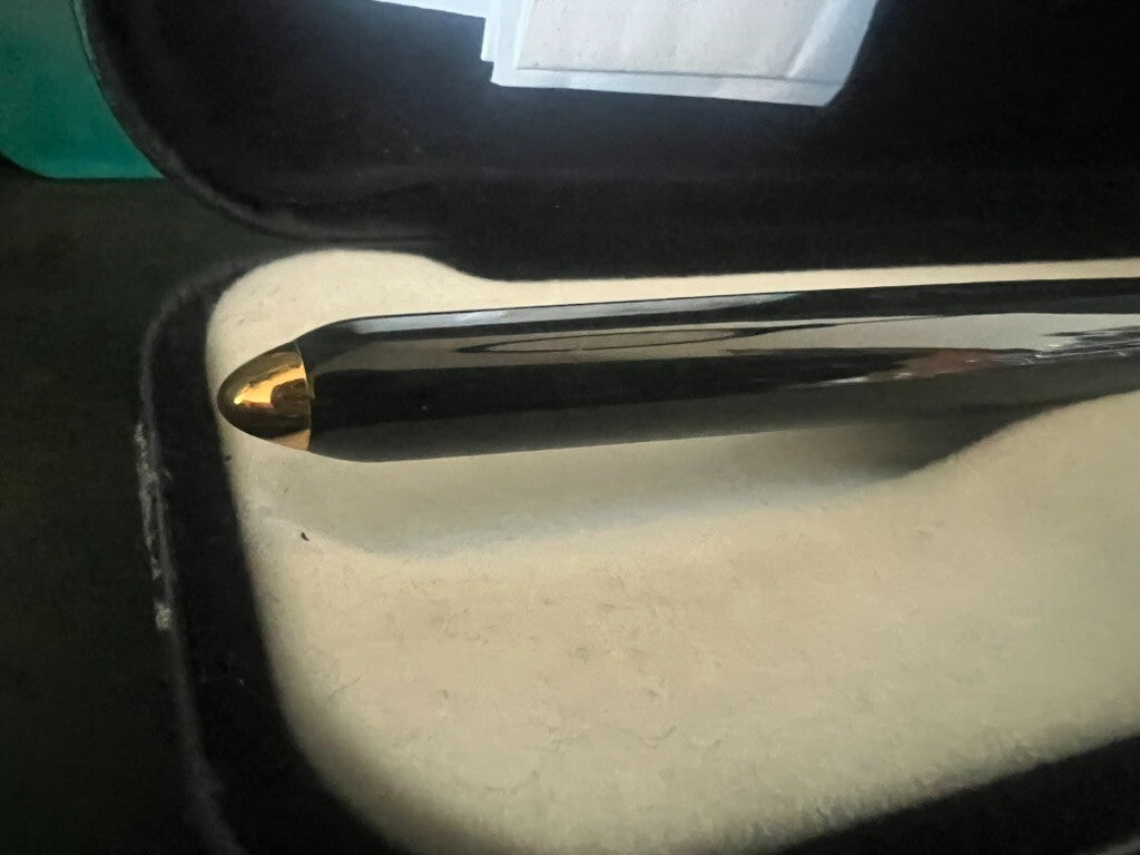 Colibri' Stylo-Plume Stylo à Plume Laque Noire Profiles Dorés M Avec Converter 