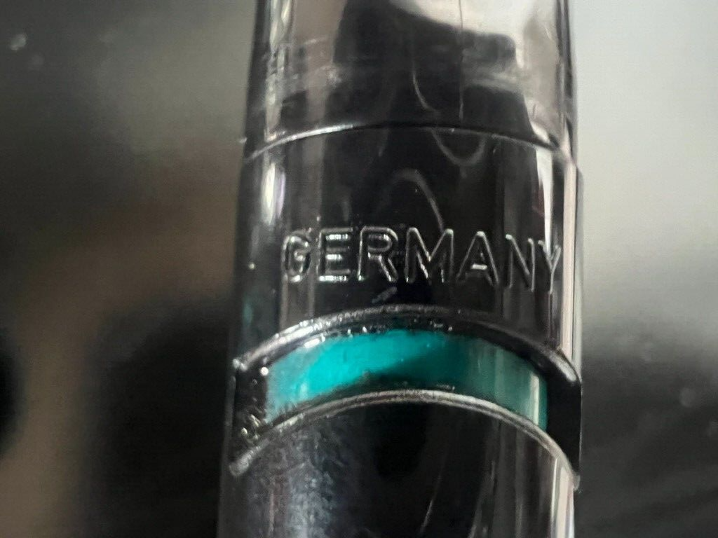 Pelikan G0 Stylo-Plume Stylo à Plume à Cartouche Doré Écrit Vintage 