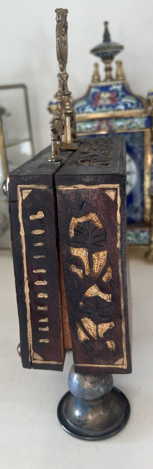 🔴 Orologio sveglia ARTIGIANALE da tavolo legno SCOLPITO E DIPINTO MANO vintage