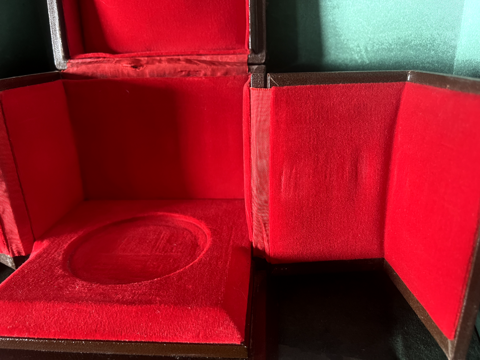 Box Watch Cappuccina Parisian Items Sacred Skin Velvet Vintage