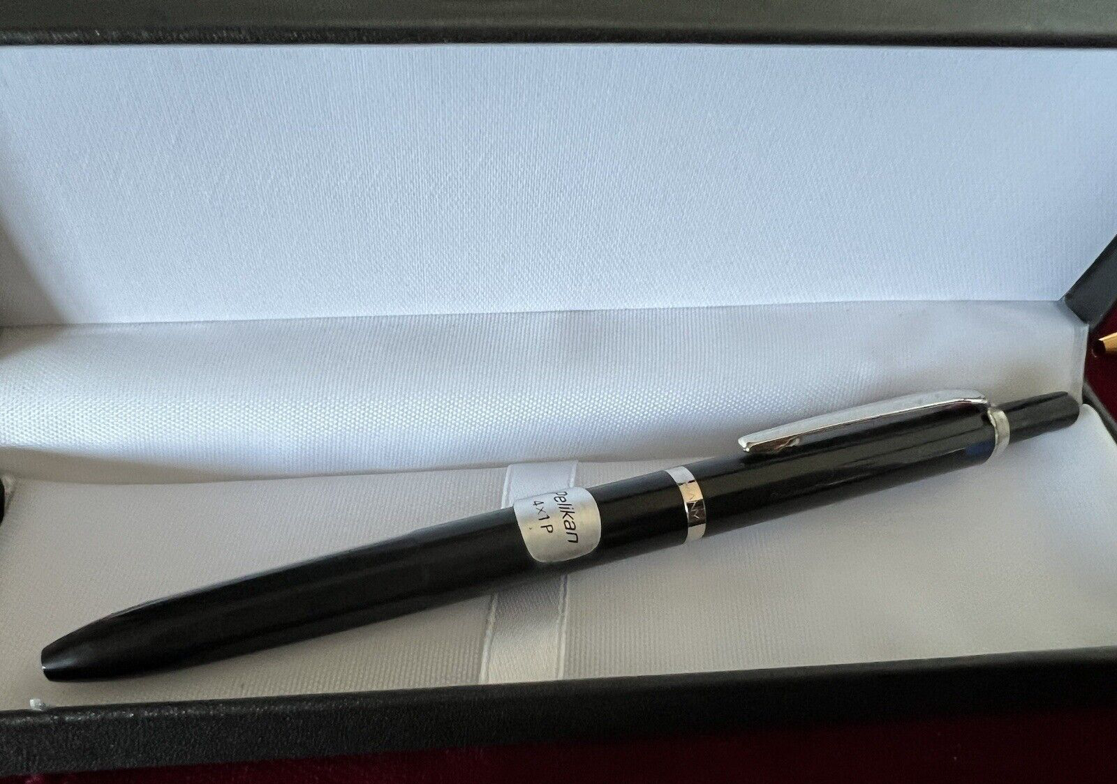 🔴 PELIKAN penna sfera 4x1P colori COLORI BLU-NERO-VERDE-ROSSO