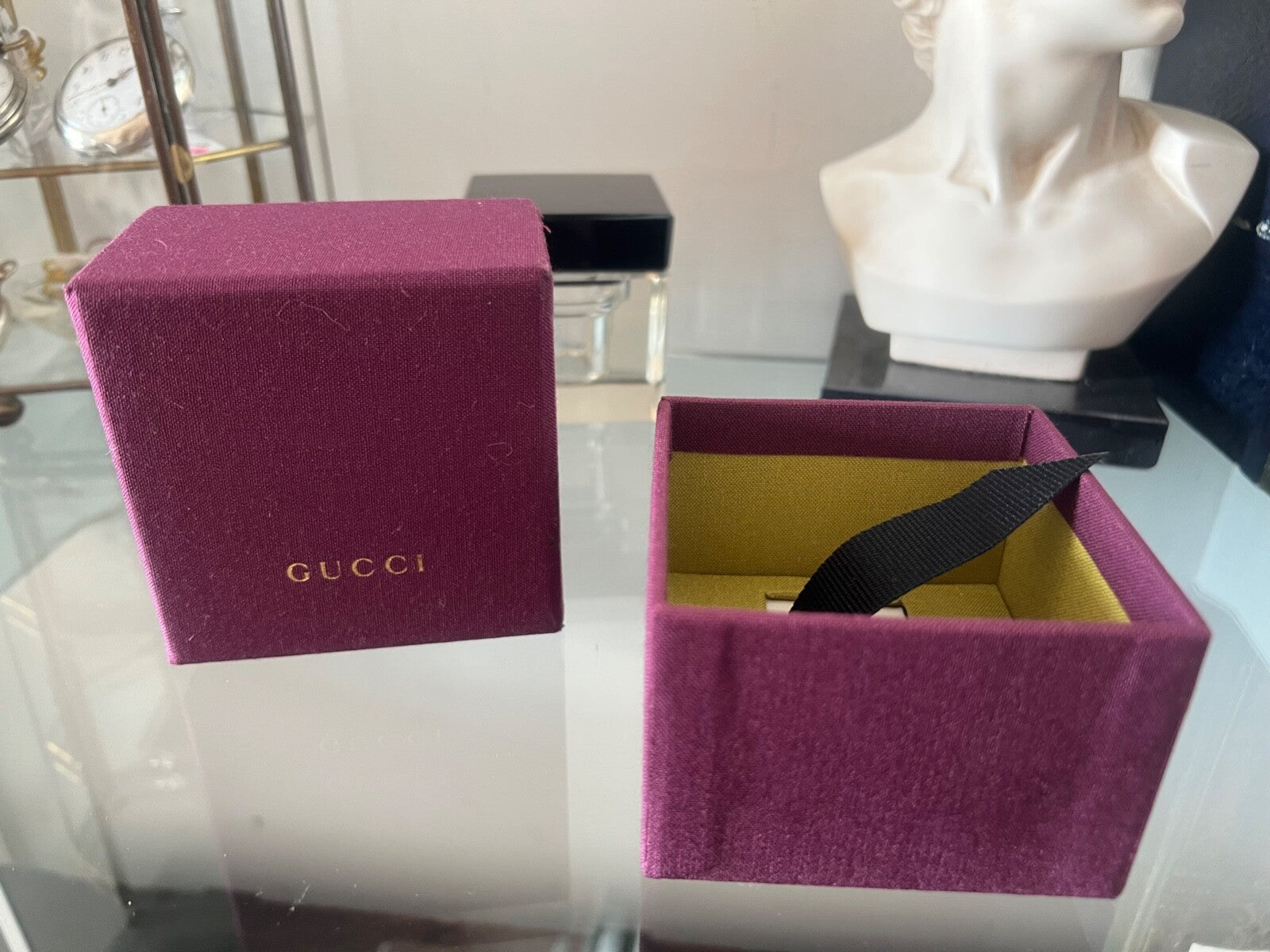 🔴 GUCCI scatola argento in tessuto tramato prugna, con libricino informativo