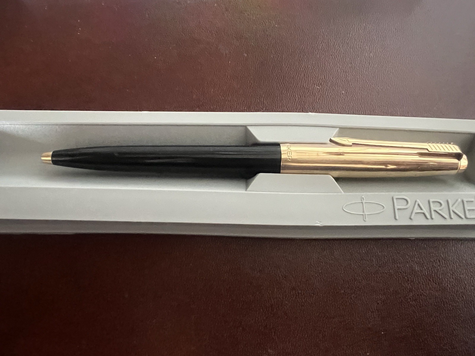 🔴 PARKER penna sfera dorata Imperial classic scrive con astuccio