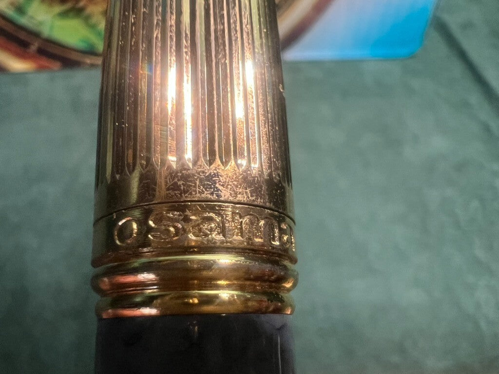 🔴 OSAMA Mini-Kugelschreiber für den Kalender, grau-goldener Lack, schreibt im Vintage-Stil 