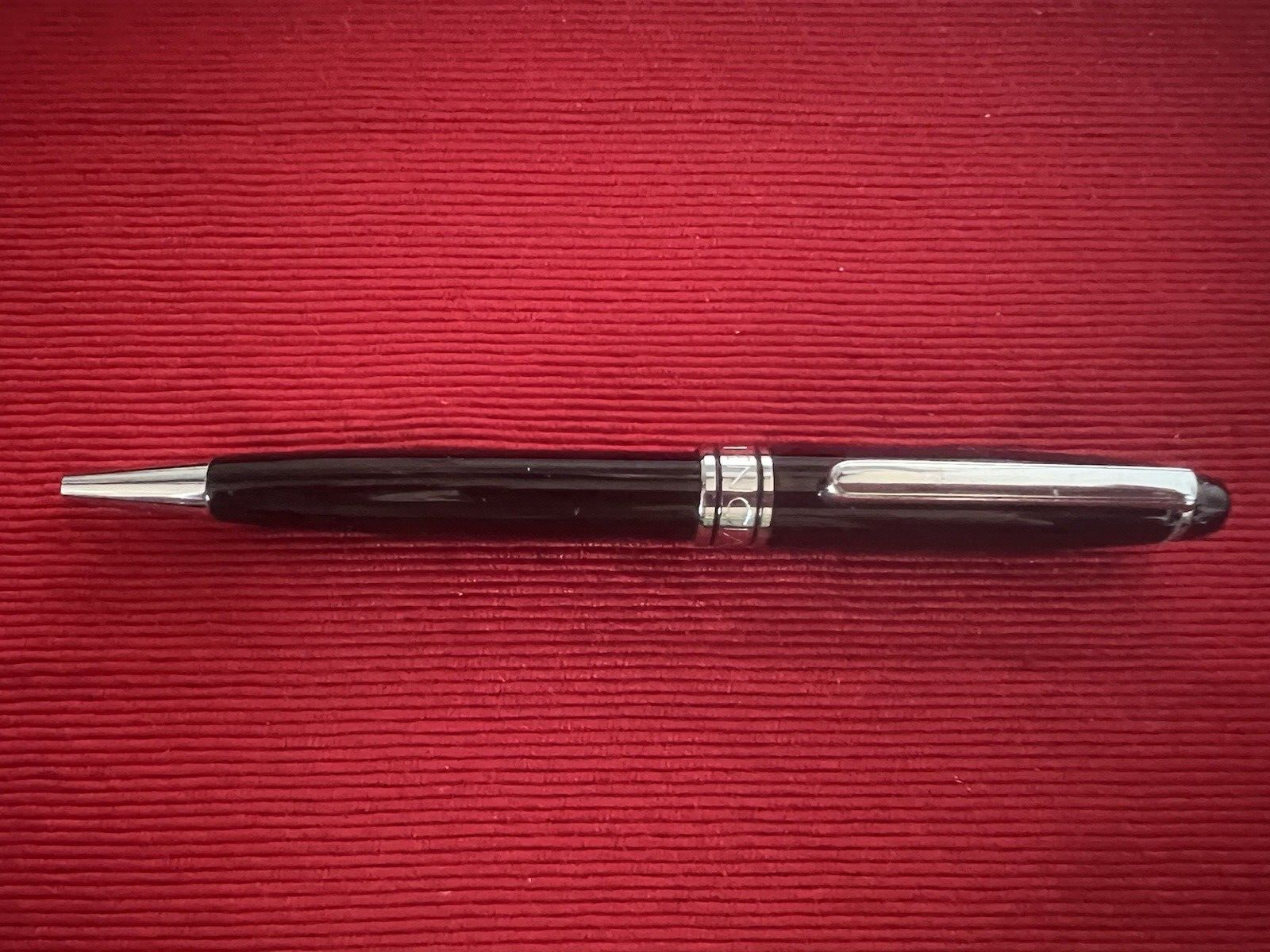 Balenciaga Stylo-Plume Sphère Laque Noire Profils Chrome Écrit Avec Boîte 