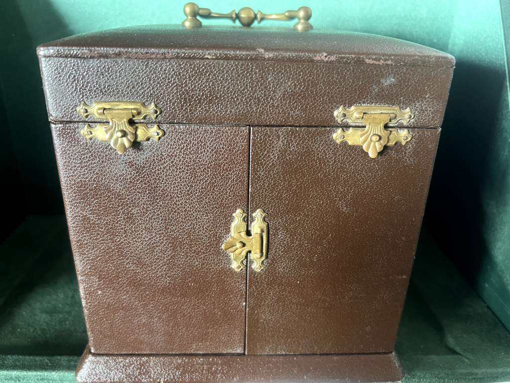 Box Watch Cappuccina Parisian Items Sacred Skin Velvet Vintage