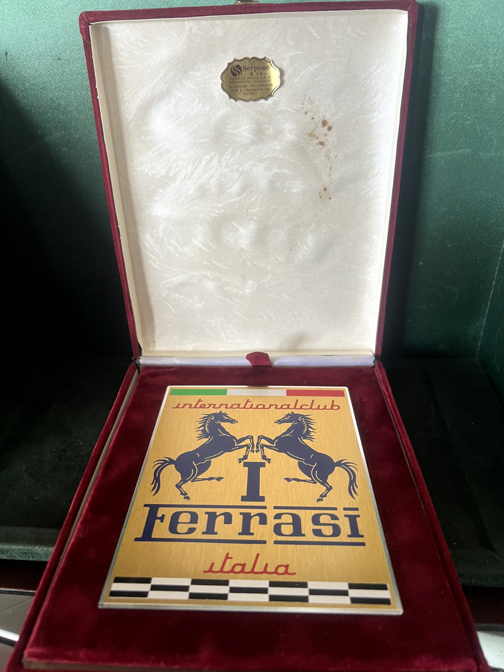🔴 FERRARI auto FERRASI ITALIA international club piastra placca metallo vintage