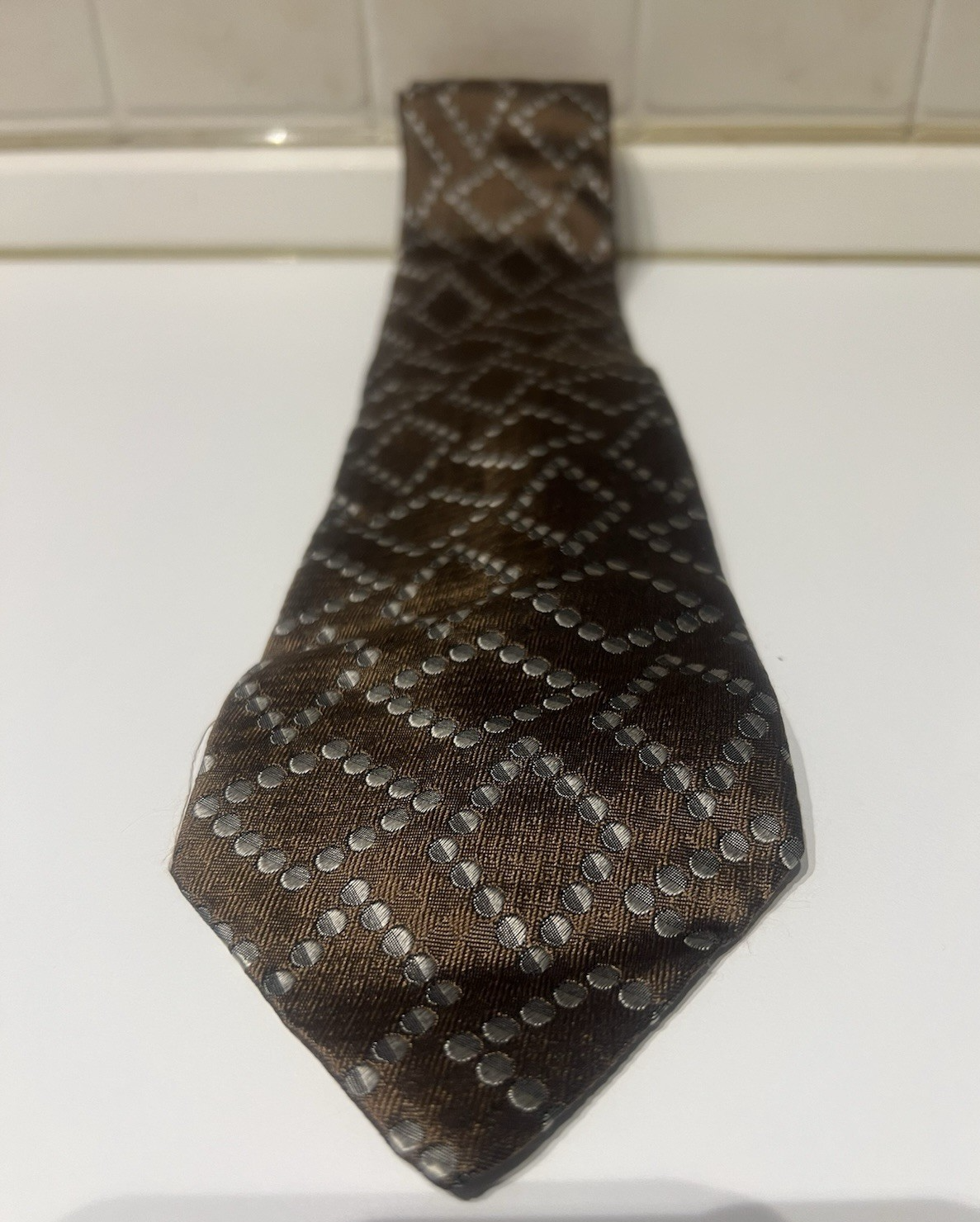 Fendi Men's Classic Elegant Brown Pure Silk Tie
