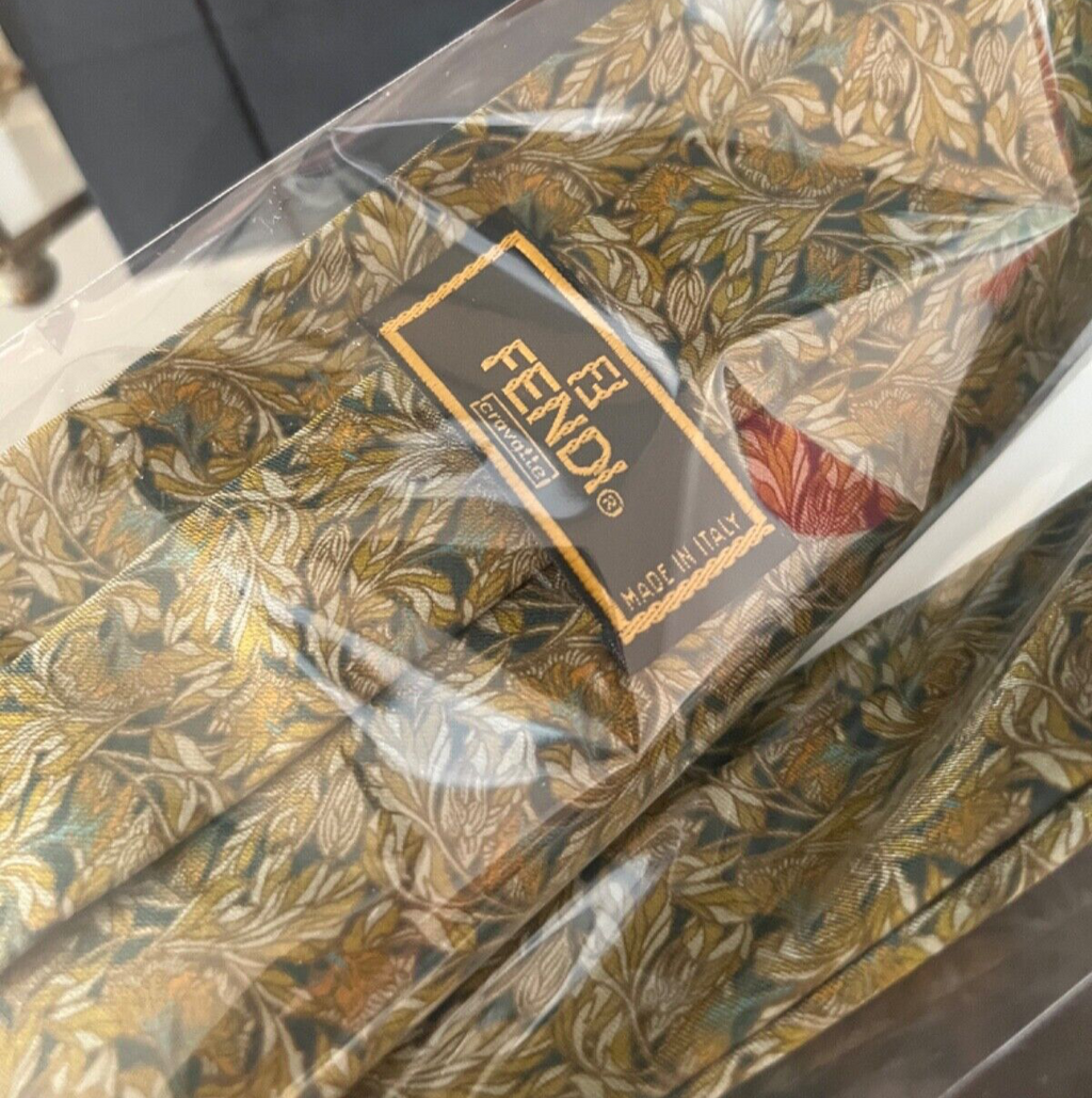 🔴 FENDI cravatta uomo SETA FOGLIE DI AUTUNNO classica italiana busta