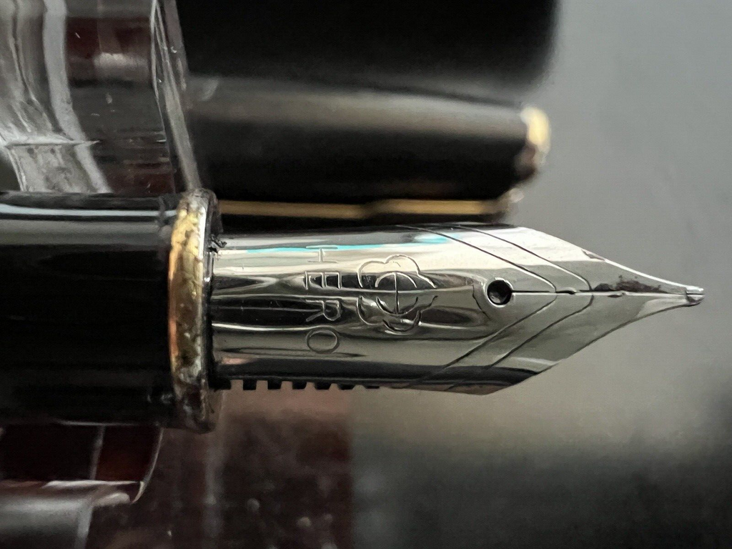 Parker Stylo-Plume Stylo à Plume Frontier Noire Hero 5020 Cartouche Piston