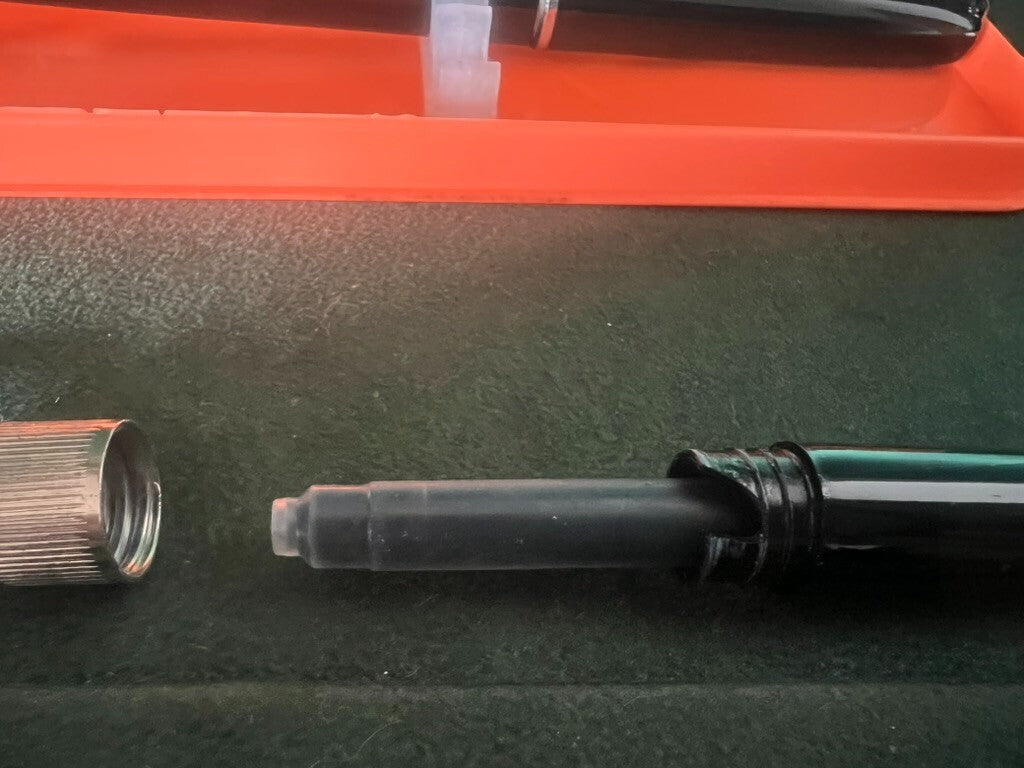 🔴 WATERMAN Flash Füllfederhalter mit Schlüsselring und Patronenhalter. 