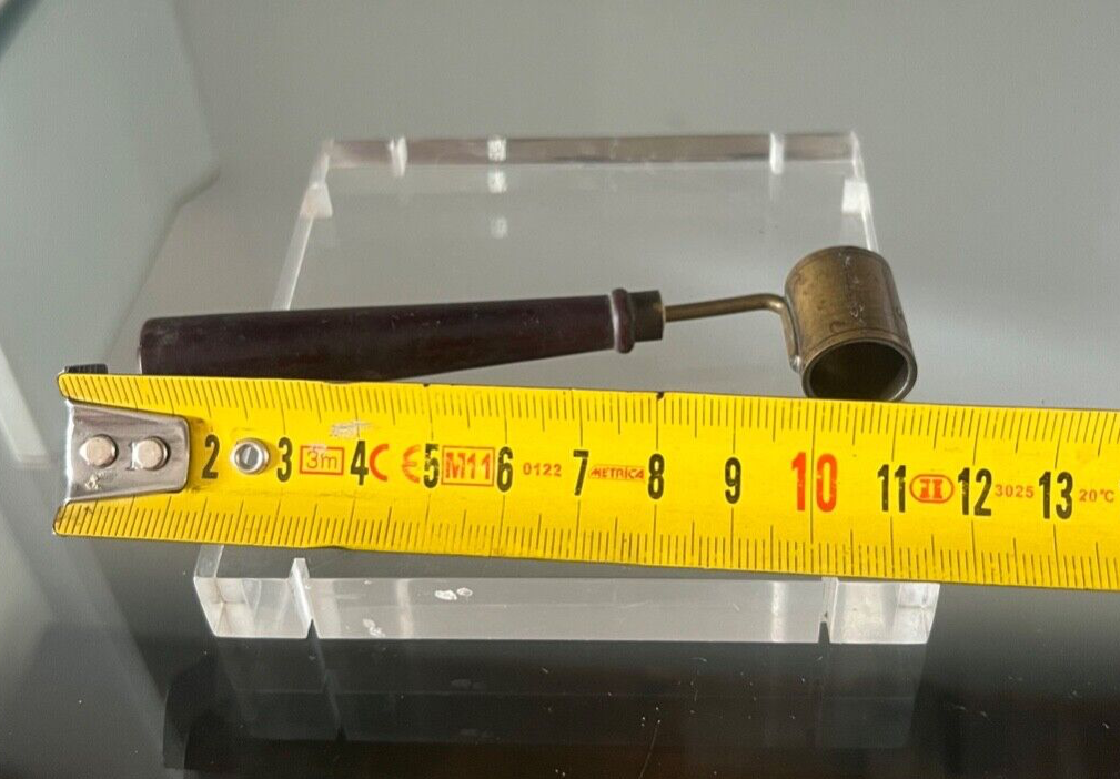 Kugelförmiger Messlöffel zur Dekoration, Messing, Holzgriff, Vintage 