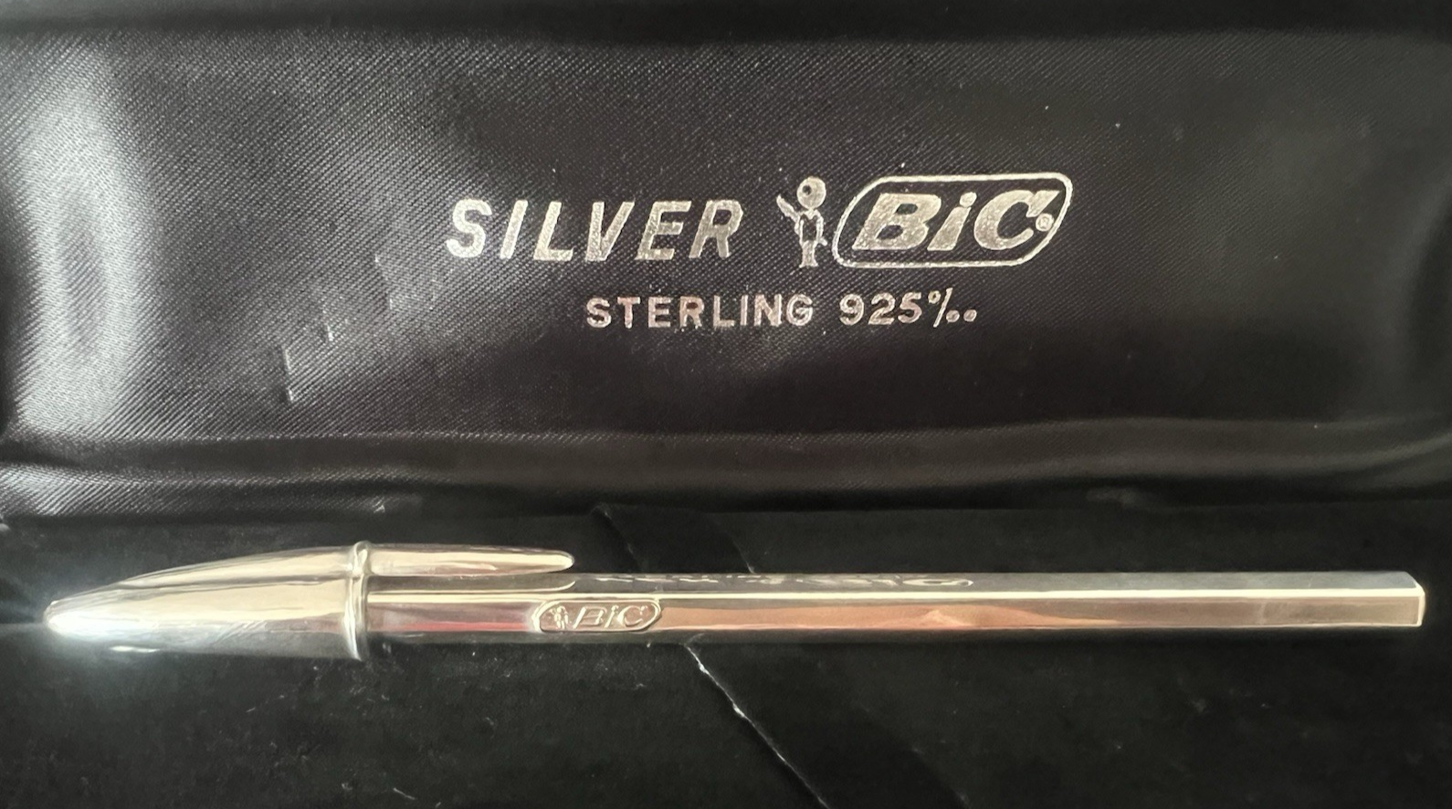 🔴 BIC Kugelschreiber, massives 925er Silber, limitierte Auflage, neues Etui 