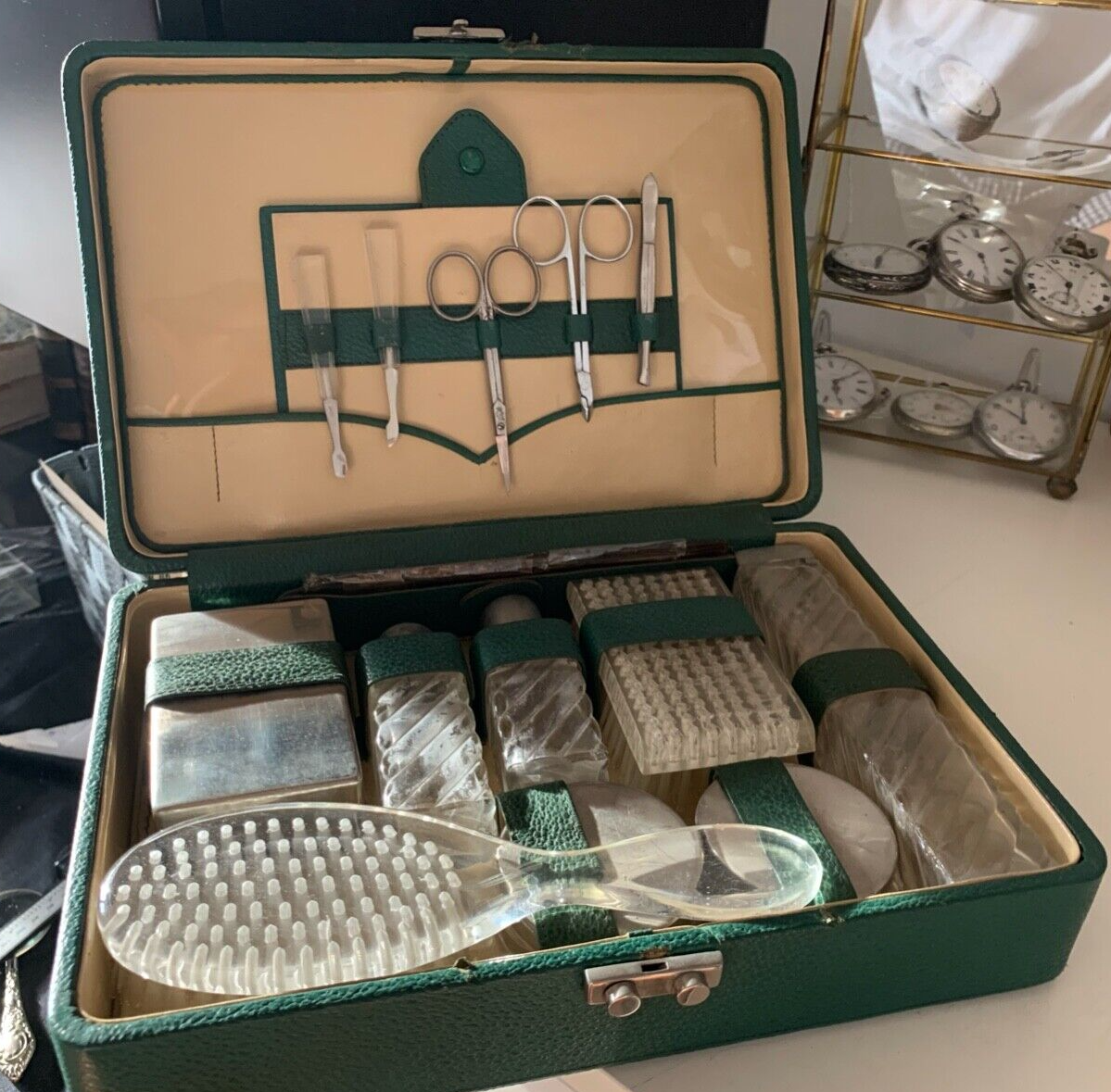 Set Travel Brush Mirrors Scissors Holder Scent Case Skin Vintage