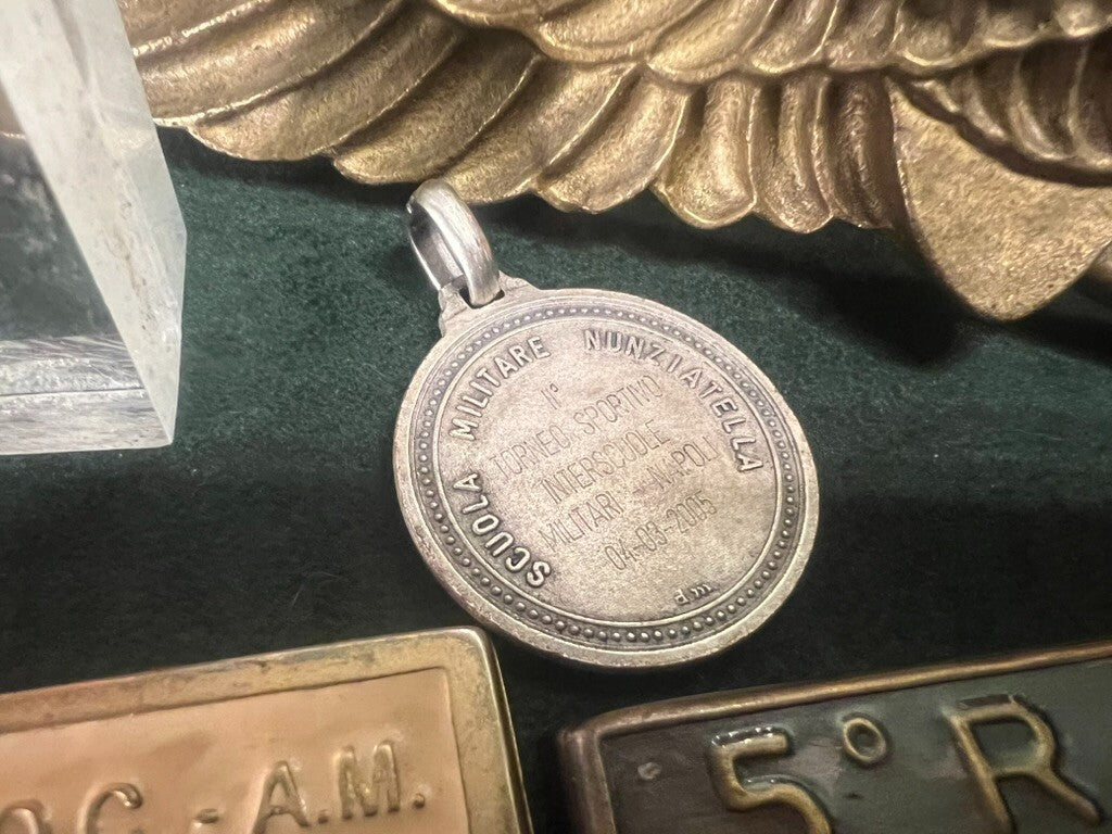 🔴 CREST fermacarte medaglia in plexyglass lotto unico vintage