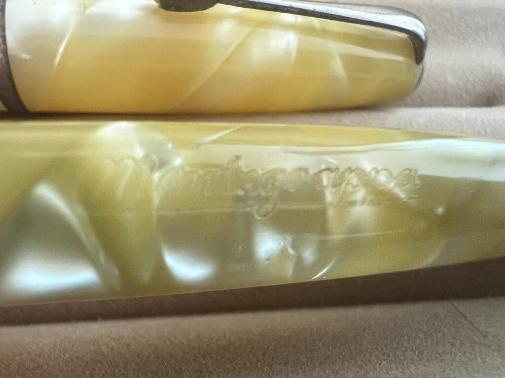 Montegrappa Füllfederhalter aus Zelluloid mit Perlmutt-Effekt, Vintage 