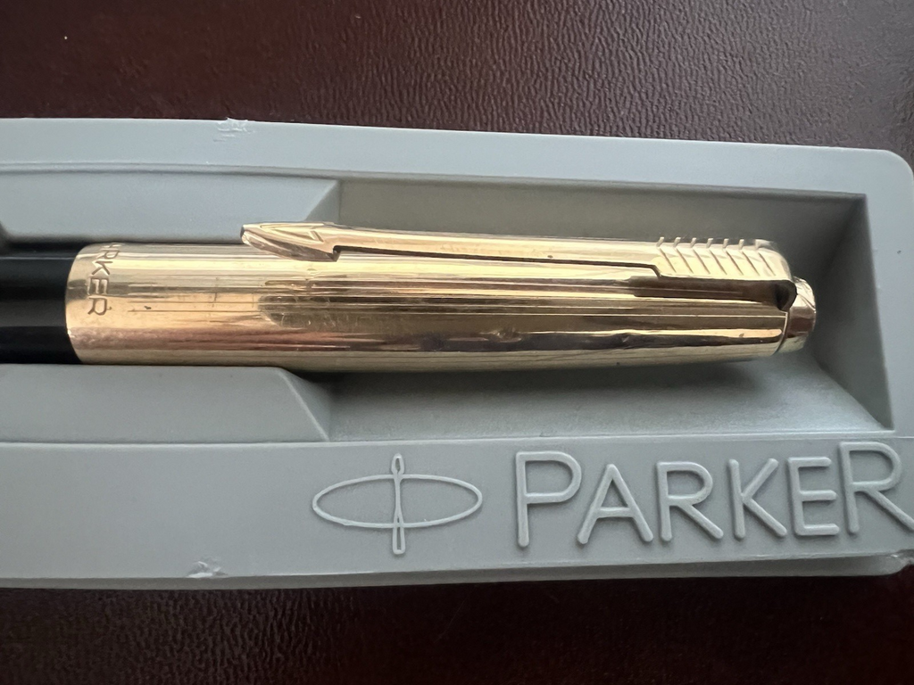 🔴 PARKER penna sfera dorata Imperial classic scrive con astuccio