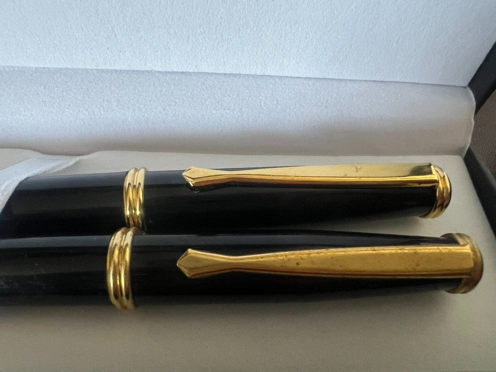 🔴 Penna stilografica e sfera nere profili dorati pennino F scrivono vintage