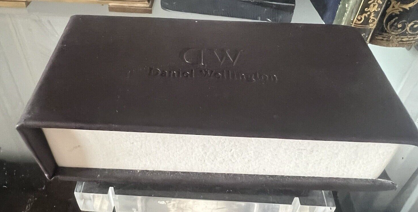 Daniel Wellington Box Watch Box Case Brown 