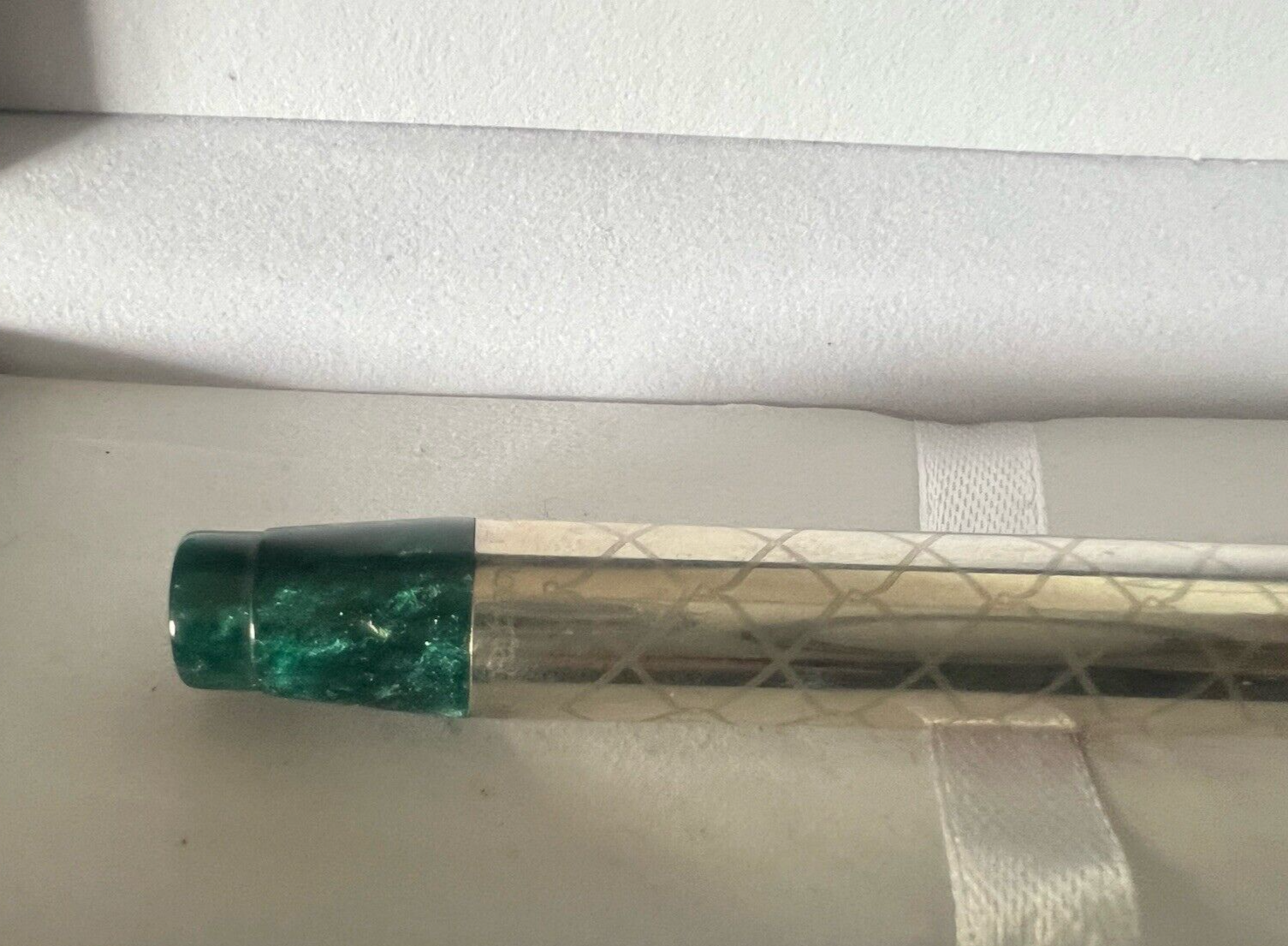 🔴 ROBERTA DI CAMERINO penna sfera ARGENTO 925 con particolari verde brillanti