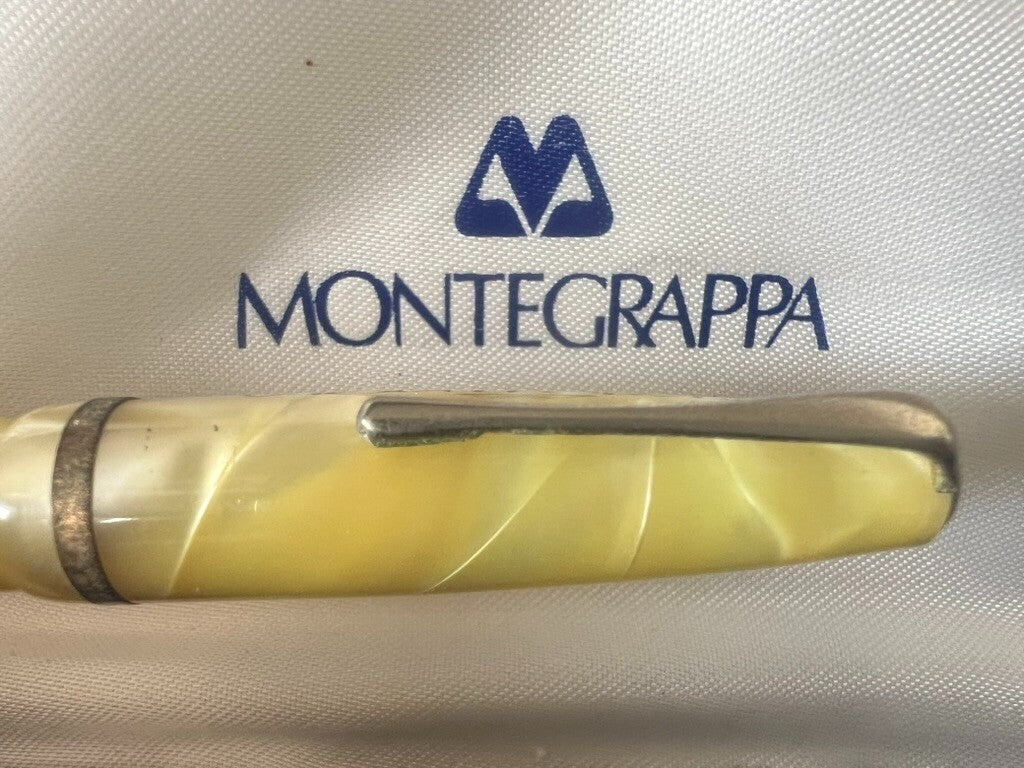 Montegrappa Füllfederhalter aus Zelluloid mit Perlmutt-Effekt, Vintage 
