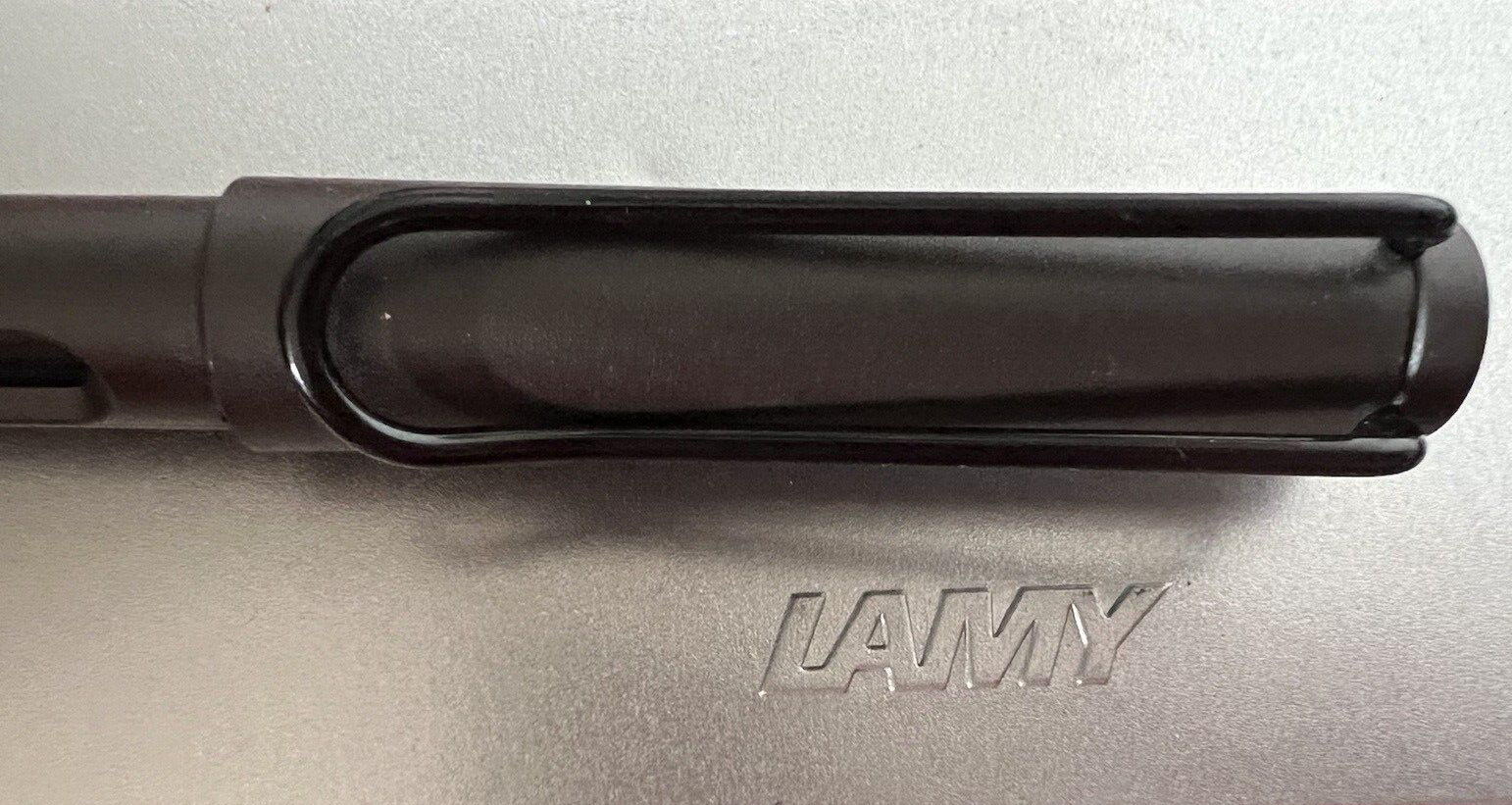 🔴 LAMY penna stilografica Safari marrone pennino tecnico Italic 1.5 scrive