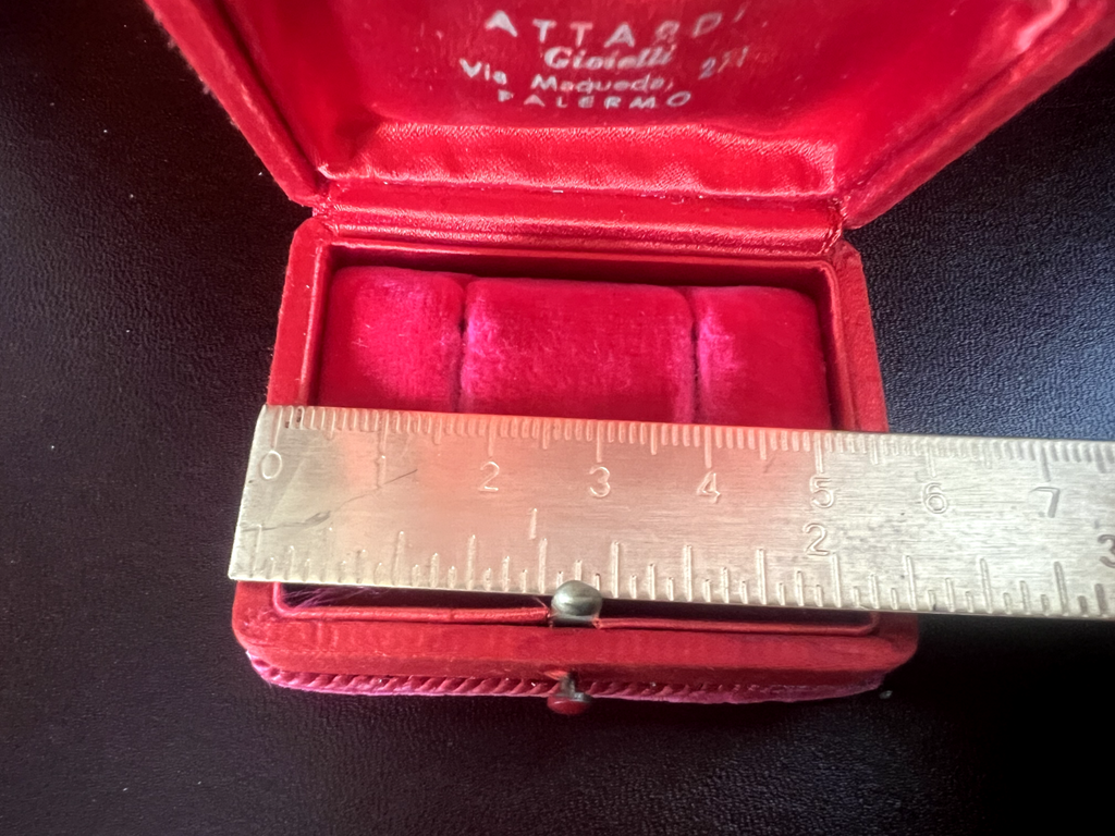 Boîte Boucles D'Oreilles Trousse Coffret Velours Rouge Très Élégant Vintage 