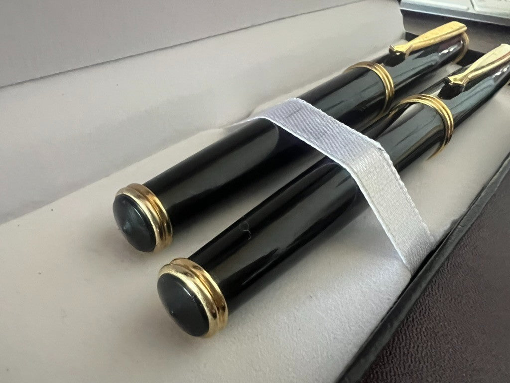 🔴 Penna stilografica e sfera nere profili dorati pennino F scrivono vintage