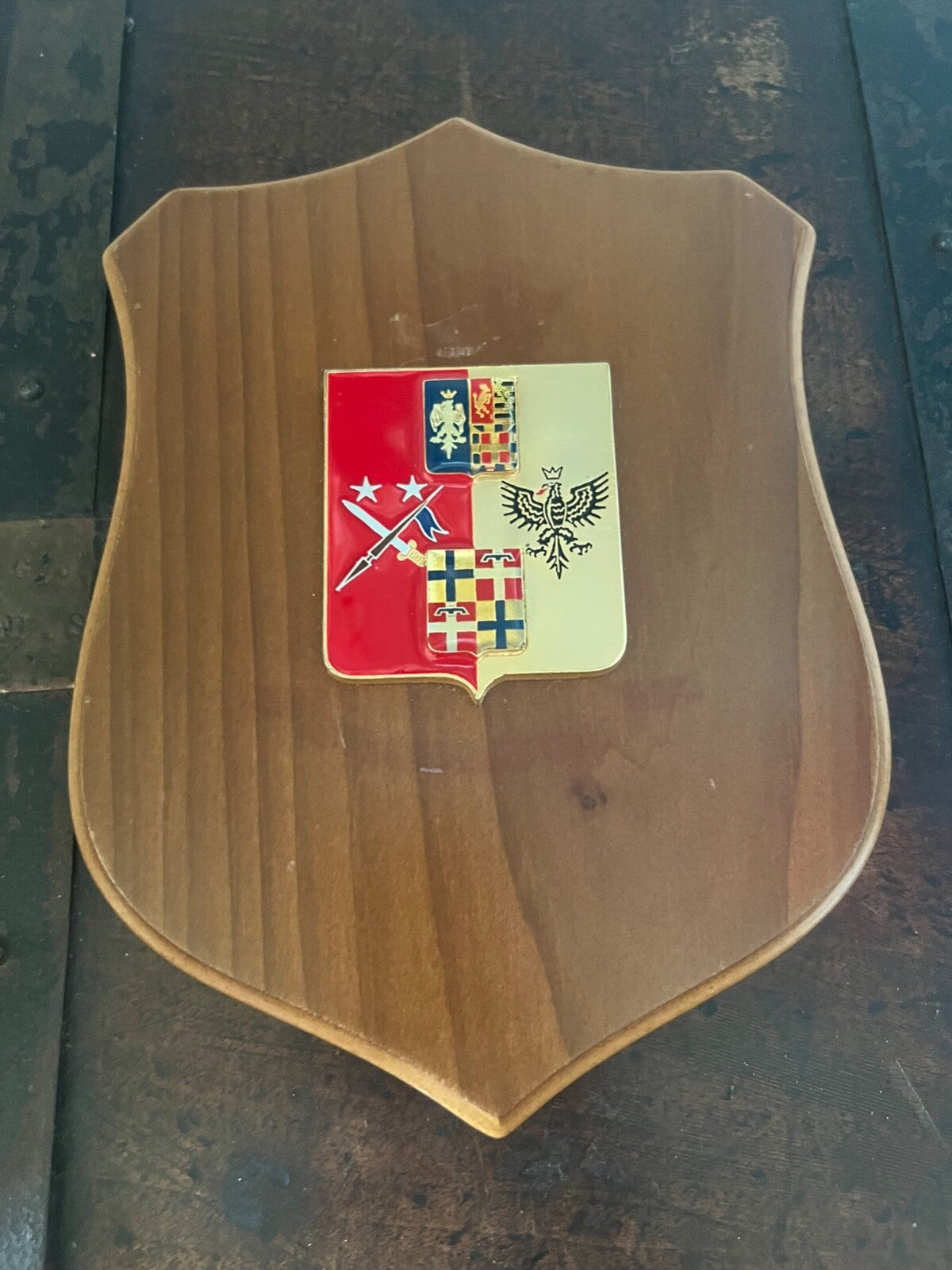 🔴 Crest militare ACCADEMIA MILITARE MODENA di metallo a rilievo scudo legno