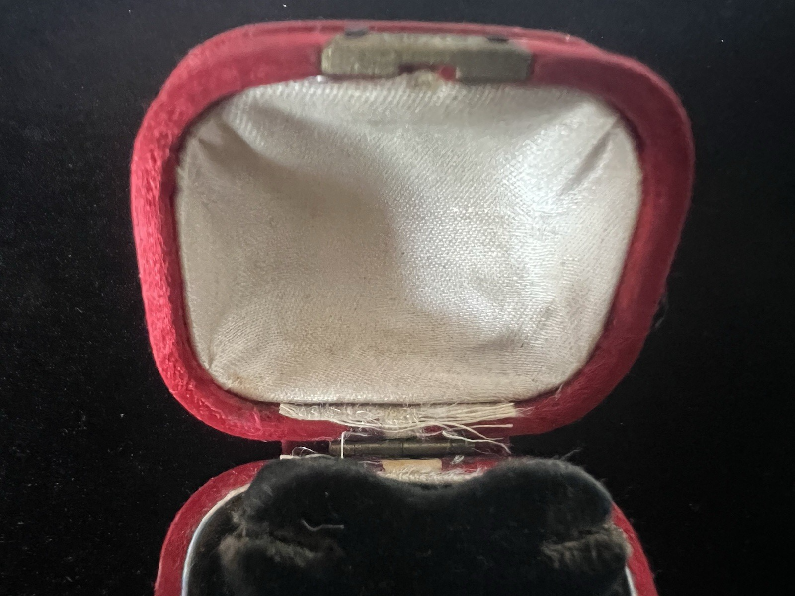 🔴 Scatola orecchini astuccio custodia gioiello originale seta rossa antica 1920