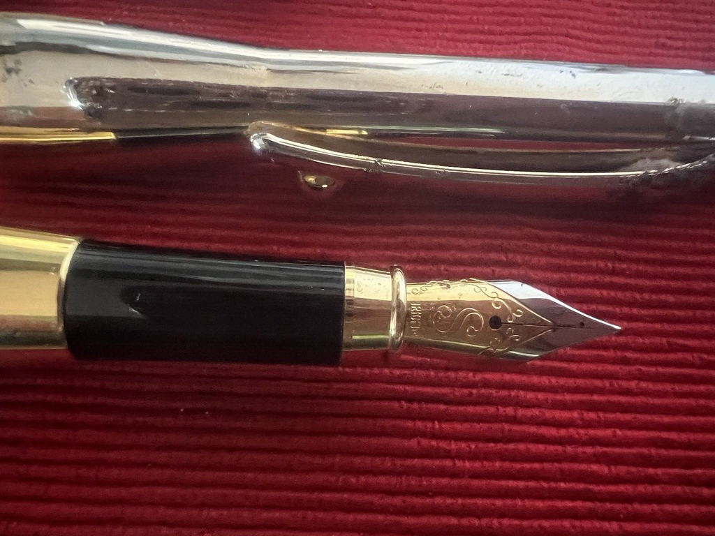 🔴 STILUS chrome fountain pens iridium nib cartridge writes 2 PENS 