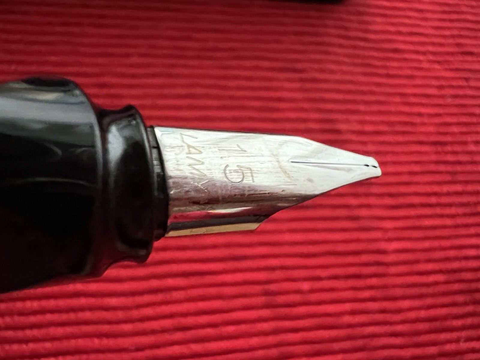 Lamy Pen Fountain Pen Safari Brown Pen Technical Italic 1.5 Marking