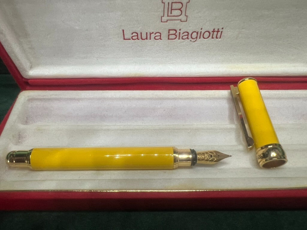 Laura Biagiotti Stylo-Plume Stylo à Plume Laque Jaune Iridium 6 Nouvelle