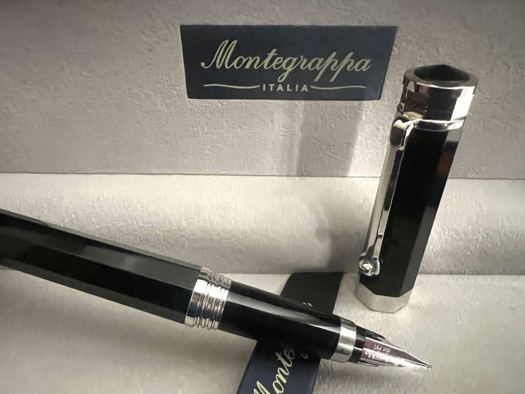🔴 MONTEGRAPPA penna stilografica NeroUno 1912 pennino ORO 18K M converter NOS