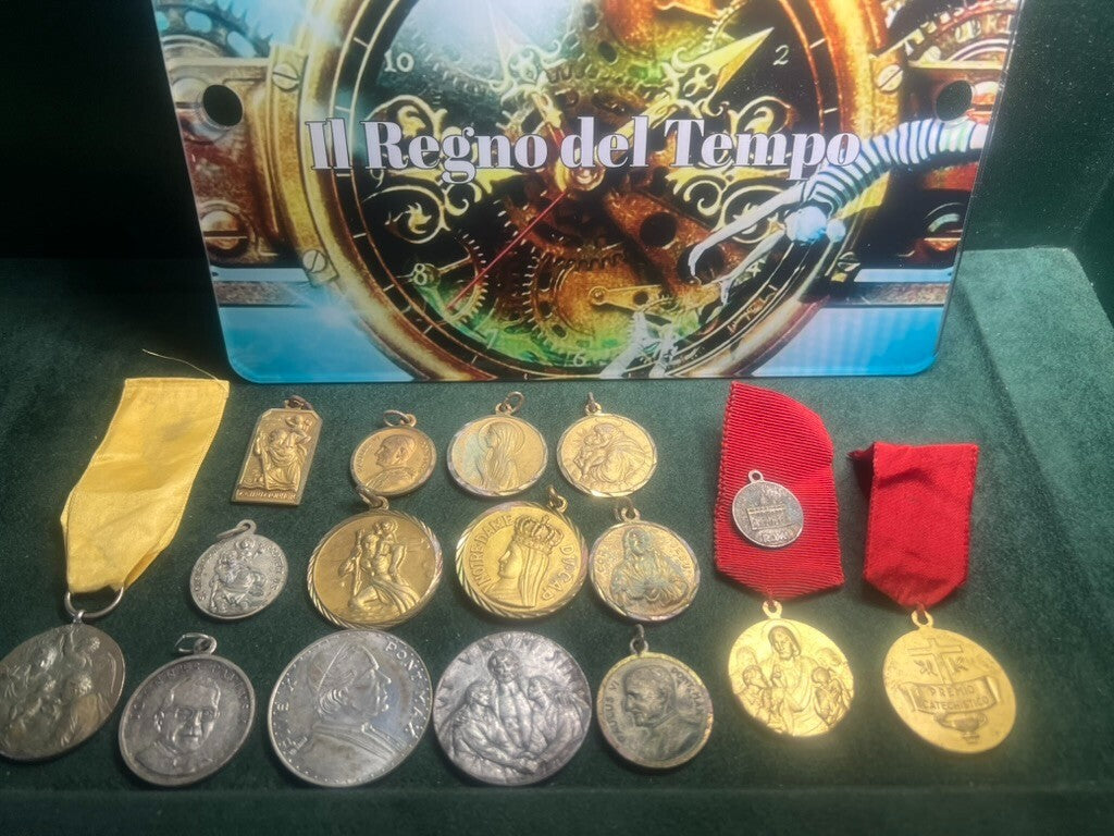 🔴 Medaglie SACRE pellegrinaggi al merito metallo nastri vintage LOTTO n.19