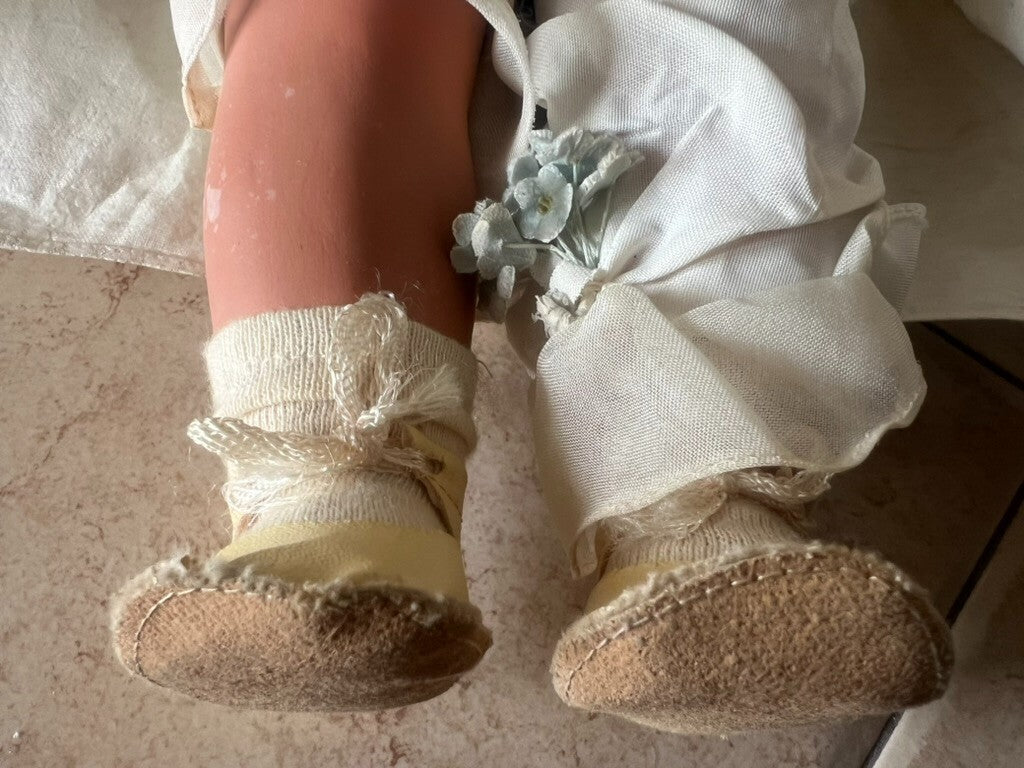 🔴 Bambola di ceramica con abito cucito a mano altezza 47cm arti snodati vintage