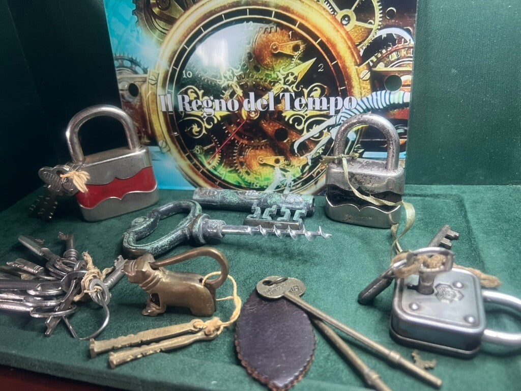 🔴 LUCCHETTI portachiavi apri bottiglie e chiavi da collezione lotto vintage