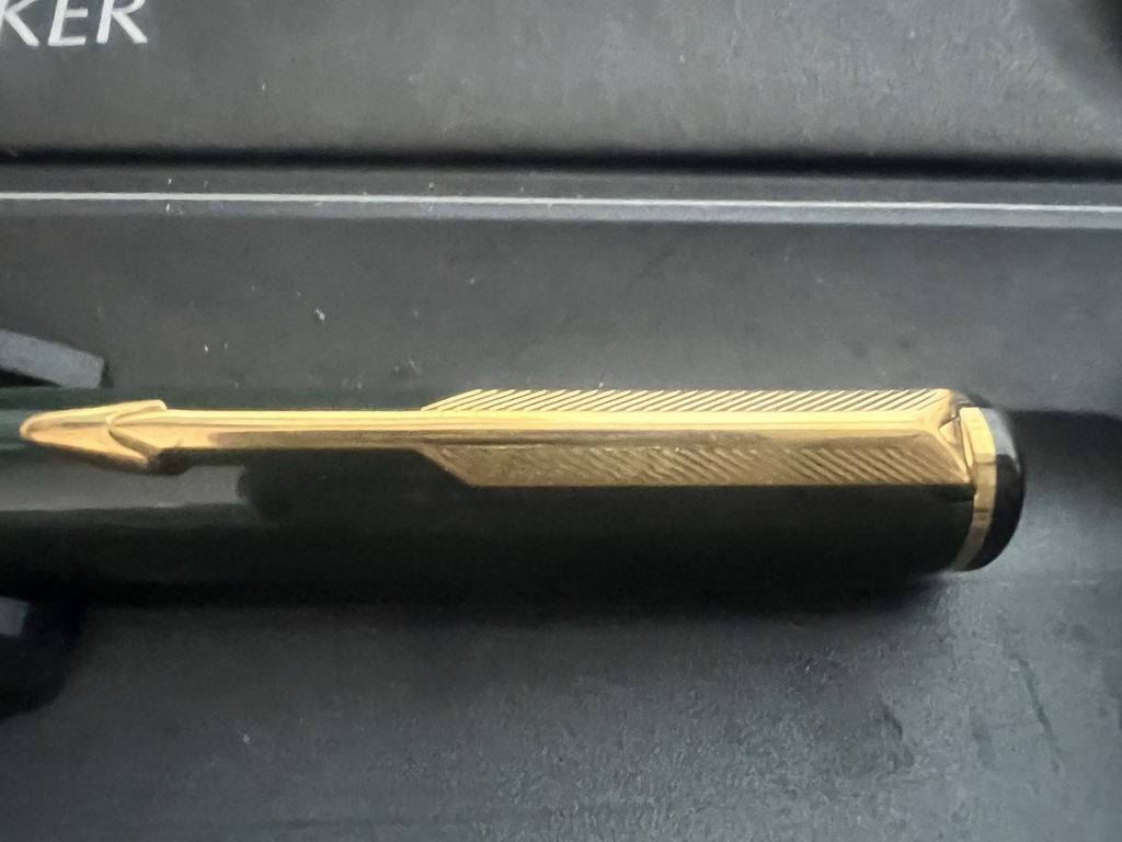 Parker Stylo-Plume Stylo à Plume Rialto Laque Vert Anglais A Cartouche Écrit