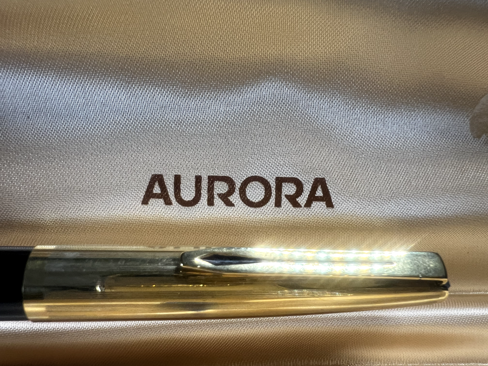 🔴 AURORA penna stilografica 98 cappuccio a righe pennino ORO M vintage A