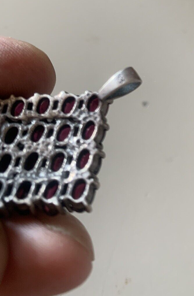 🔴 Fiore a rombo con GRANATI rossi a piramide posti a rilievo ARGENTO vintage